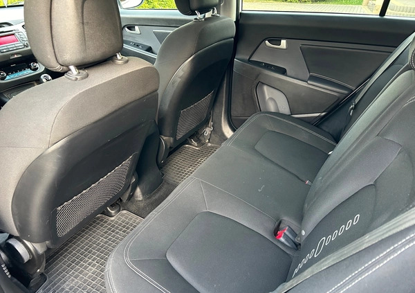 Kia Sportage cena 38600 przebieg: 214020, rok produkcji 2012 z Żmigród małe 121